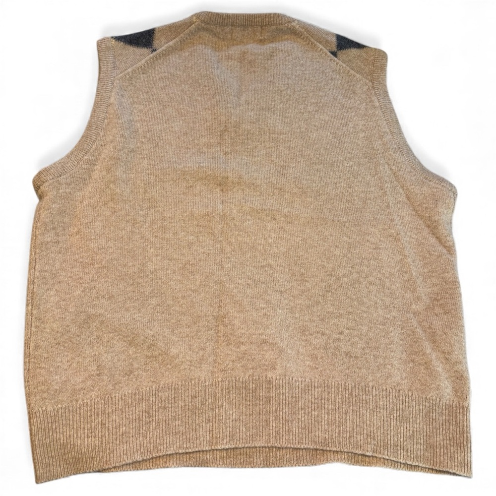 L.L. Bean Men's V-Neck Argyle Lambswool Shetland Sweater Vest - Beige and Navy - Picture 5 of 5